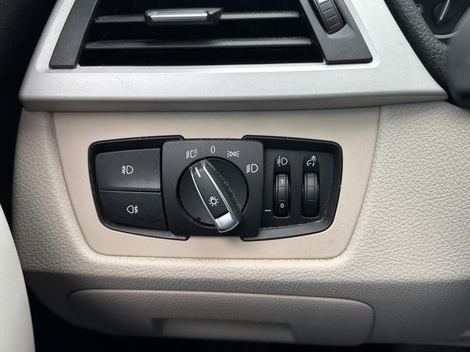 BMW 320 2019