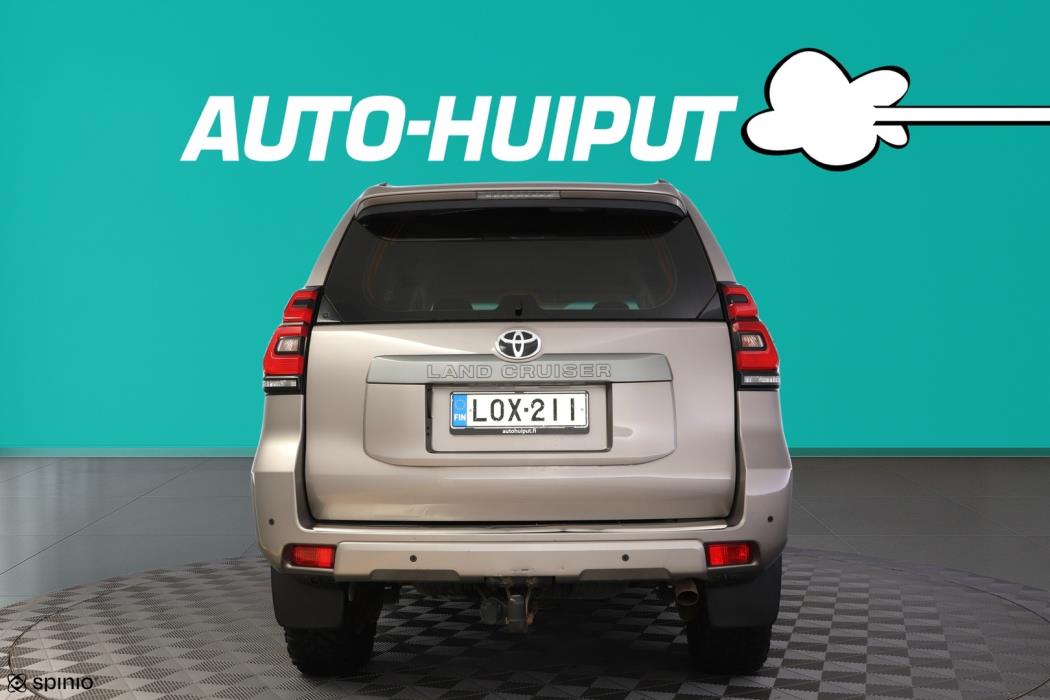 TOYOTA Land Cruiser 2019