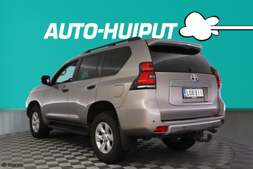 TOYOTA Land Cruiser 2019