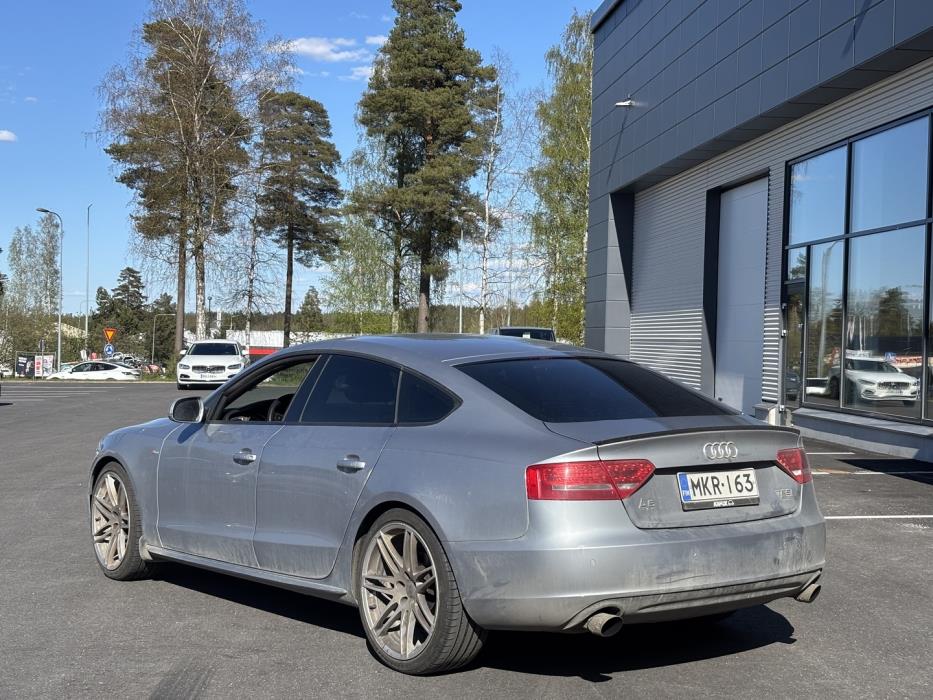 AUDI A5 2011