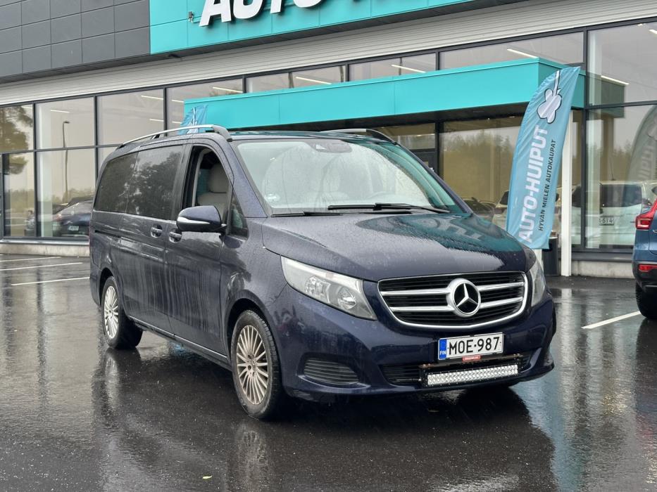 MERCEDES-BENZ V 2015