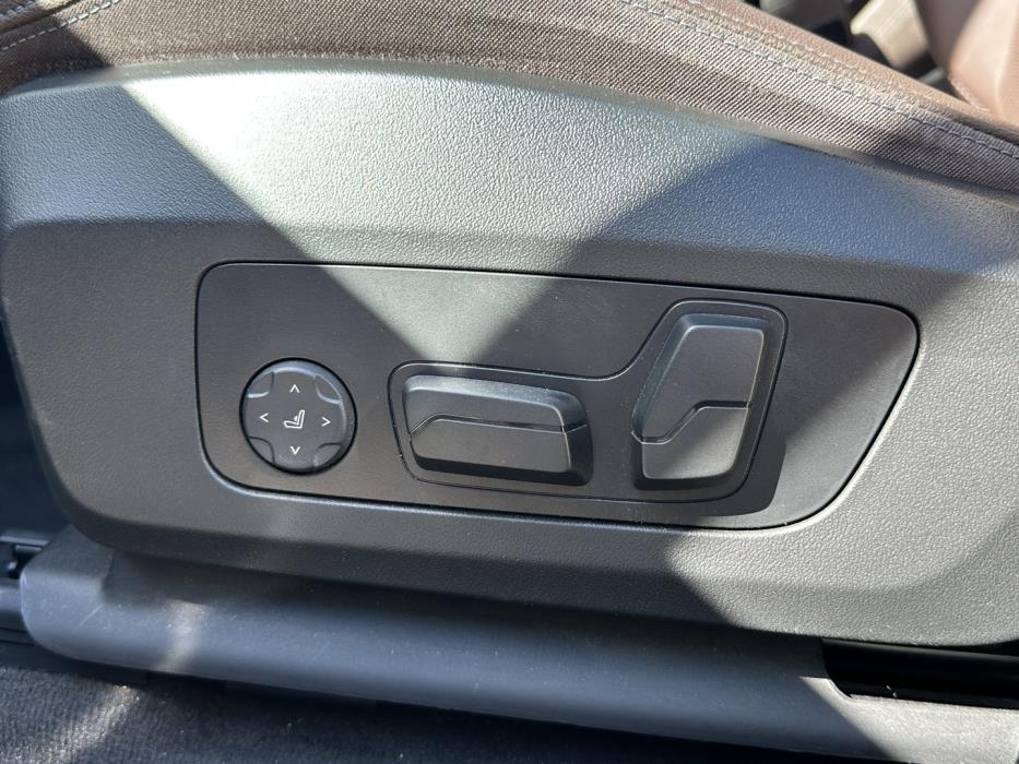 BMW 225 2023