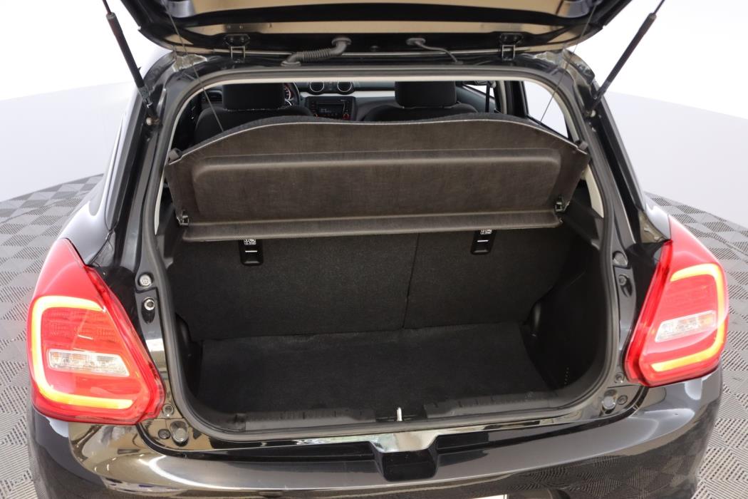 SUZUKI Swift 2024