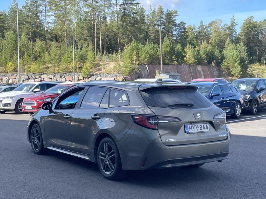 SUZUKI Swace 2022