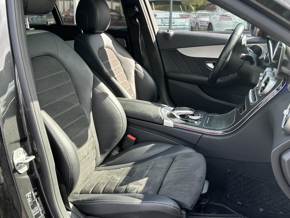 MERCEDES-BENZ C 2020