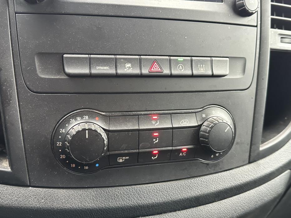 MERCEDES-BENZ Vito 2022