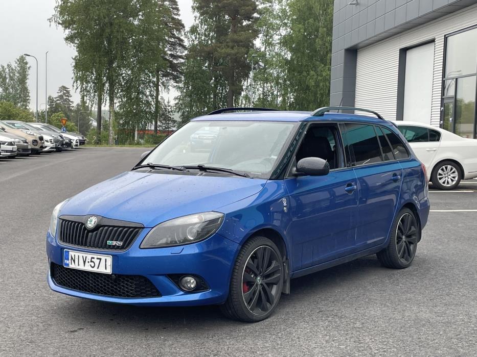 SKODA Fabia 2013