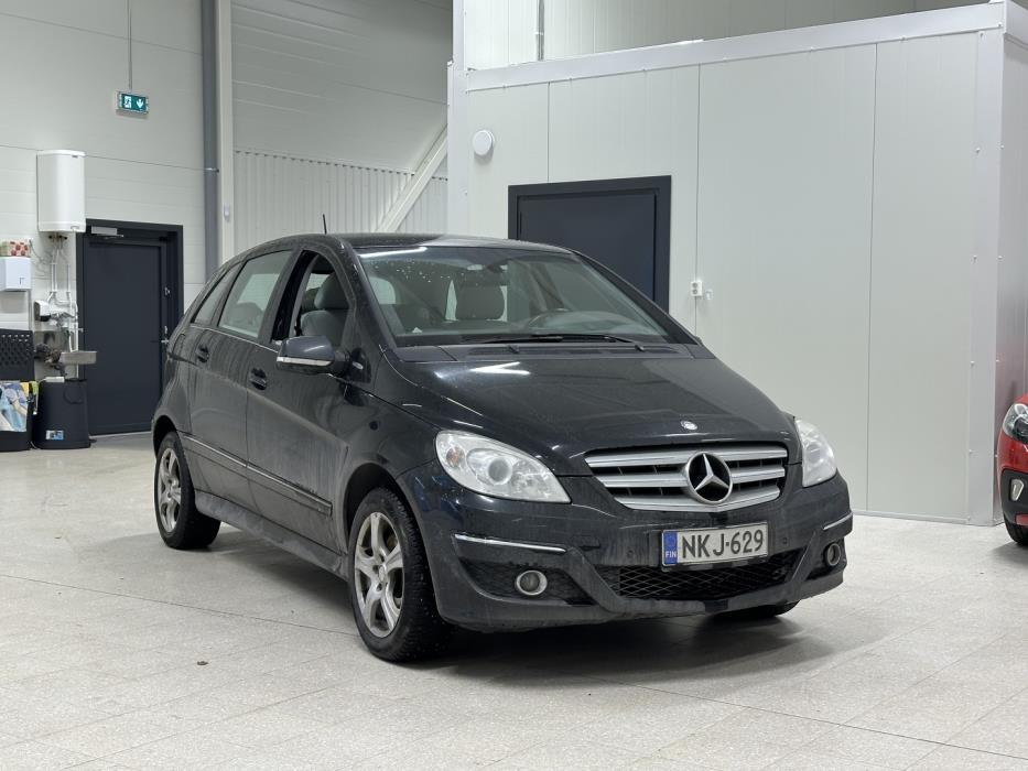 MERCEDES-BENZ B 2009
