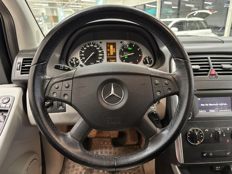 MERCEDES-BENZ B 2009