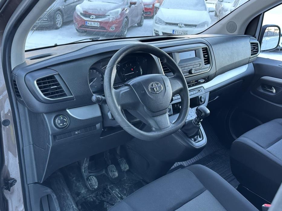 TOYOTA Proace Verso 2017