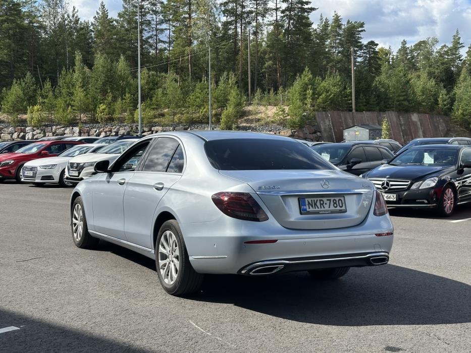 MERCEDES-BENZ E 2017