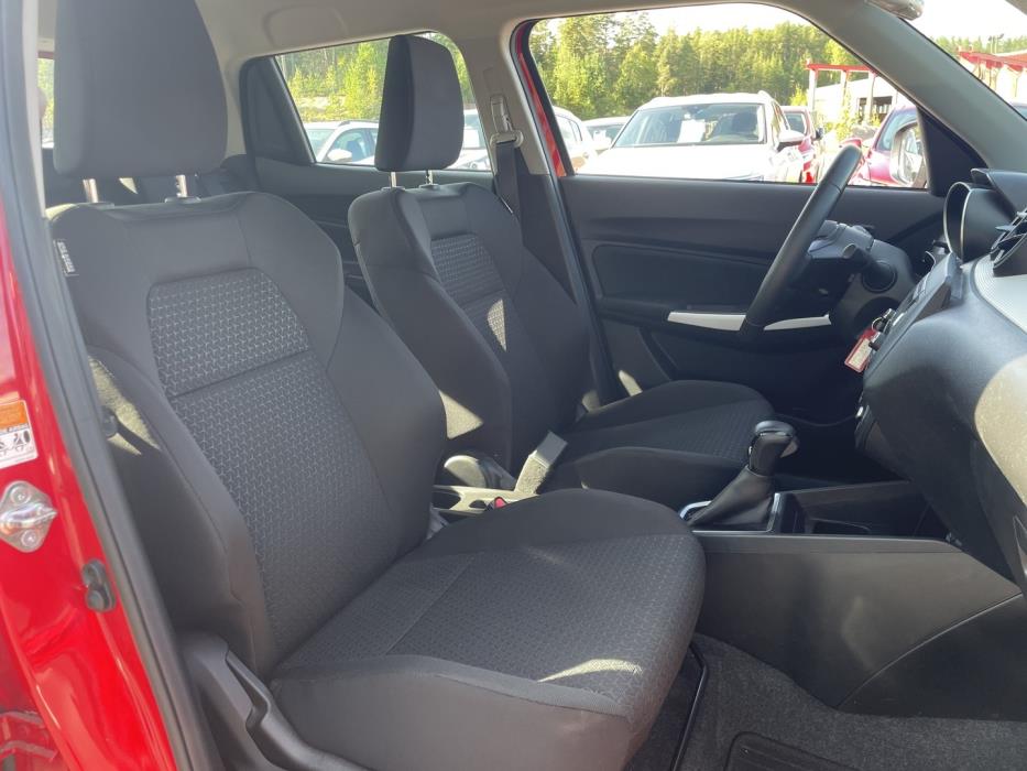 SUZUKI Swift 2023