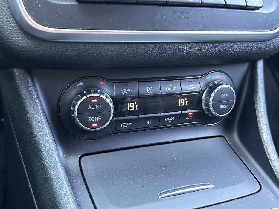 MERCEDES-BENZ CLA 2015