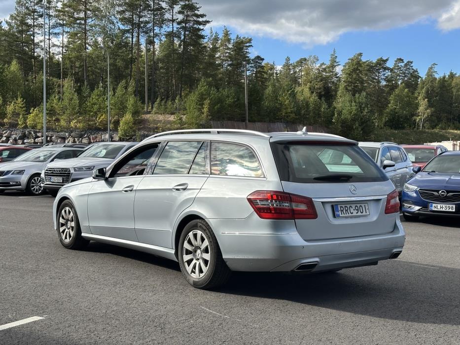 MERCEDES-BENZ E 2013