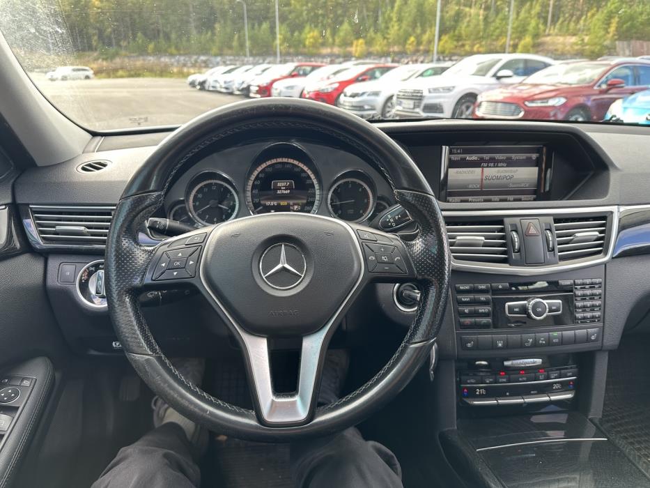 MERCEDES-BENZ E 2013