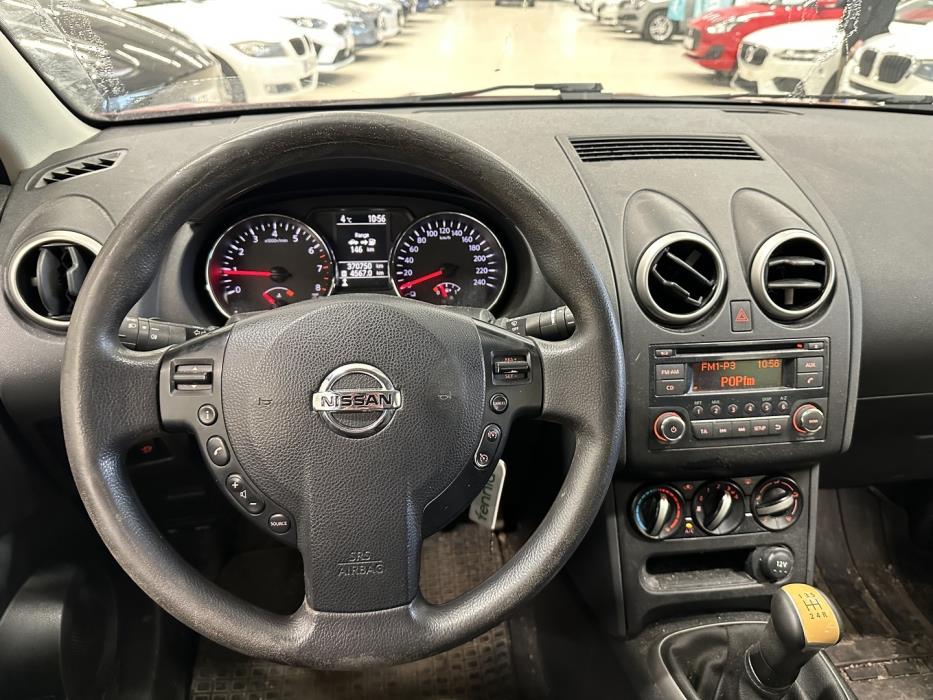 NISSAN Qashqai 2013
