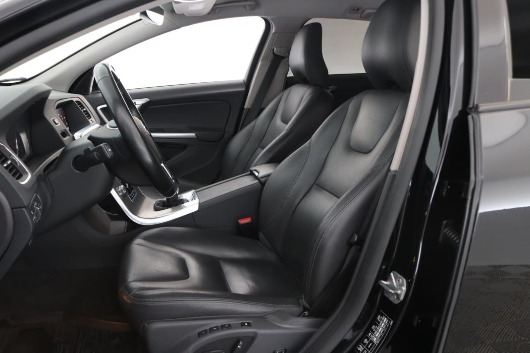 VOLVO V60 Cross Country 2018