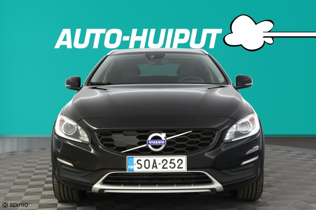 VOLVO V60 Cross Country 2018