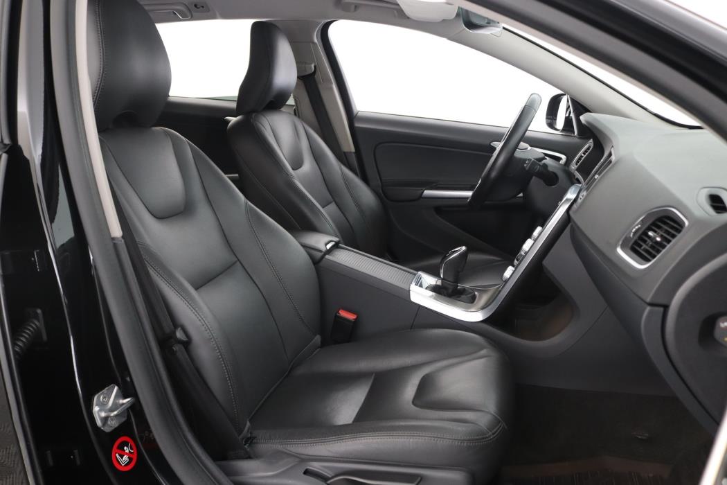 VOLVO V60 Cross Country 2018