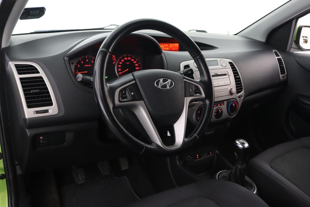 HYUNDAI i20 2010