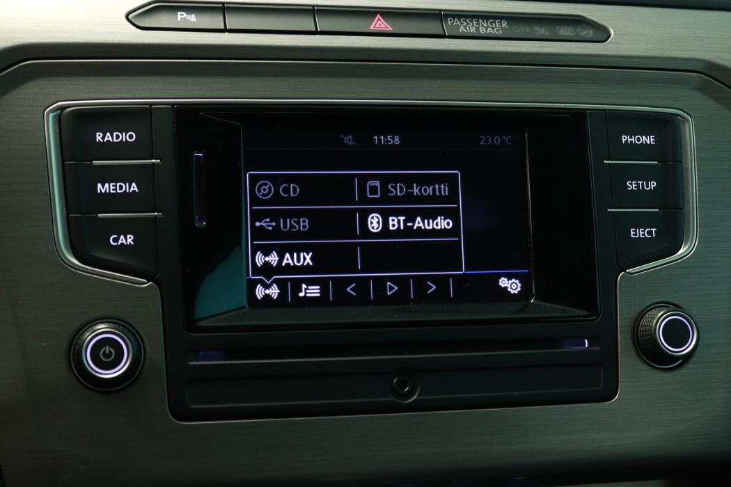 VOLKSWAGEN Passat 2017