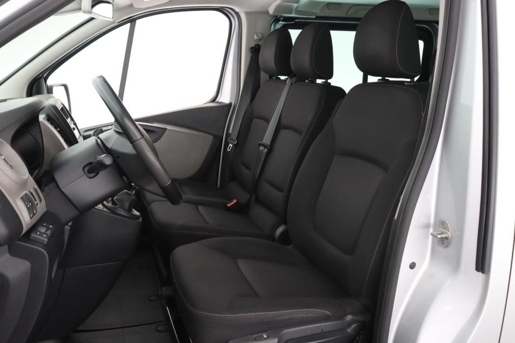 RENAULT Trafic Passenger 2017