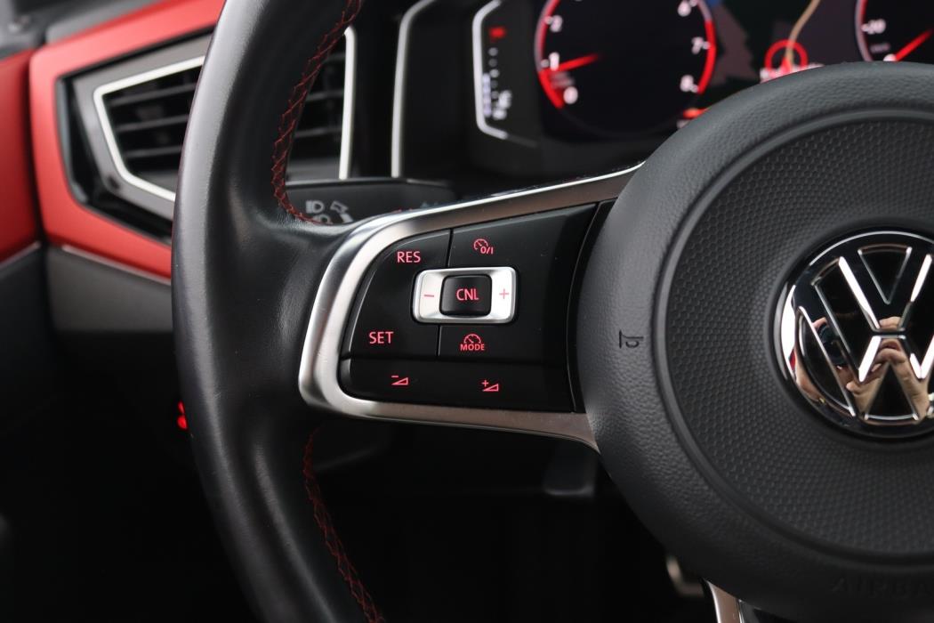 VOLKSWAGEN Polo 2019
