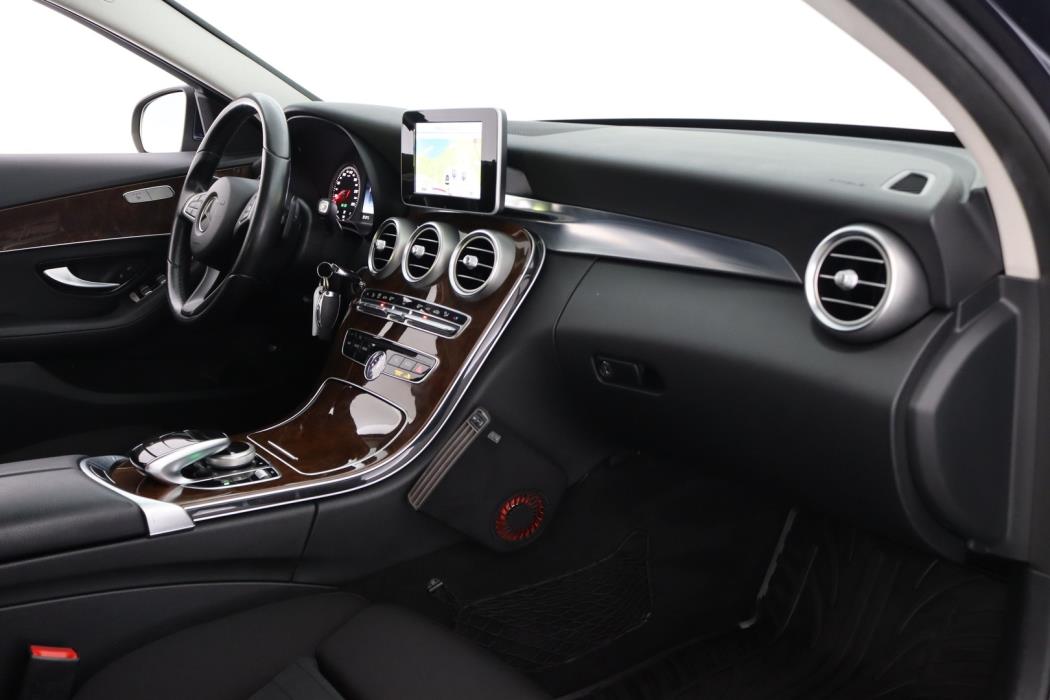 MERCEDES-BENZ C 2015
