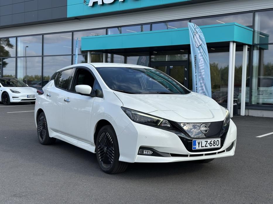 NISSAN Leaf 2023
