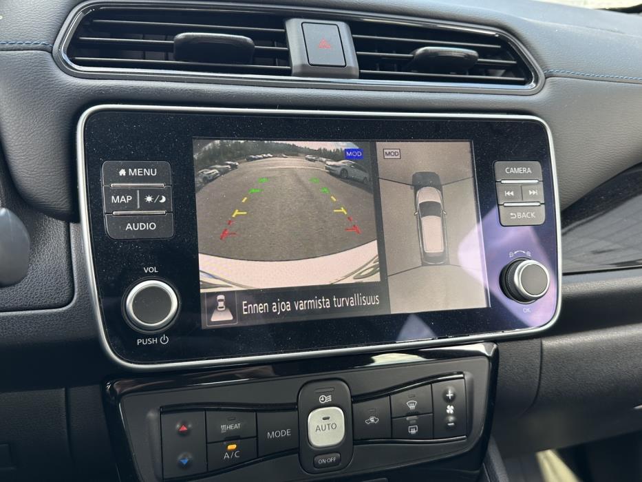 NISSAN Leaf 2023