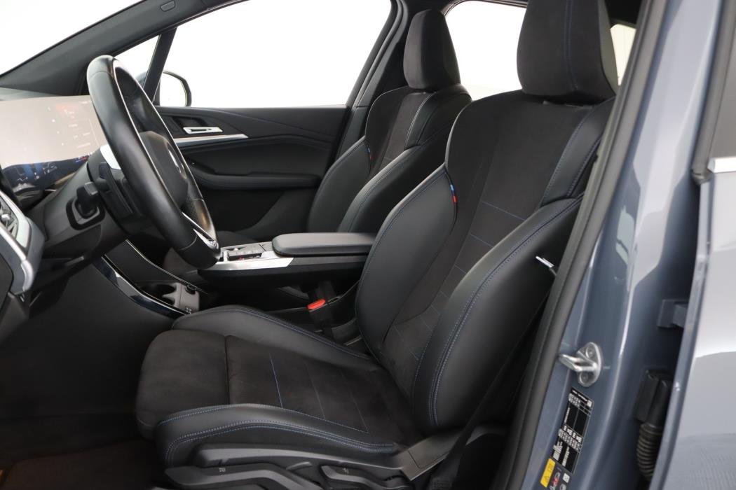 BMW 225 2024