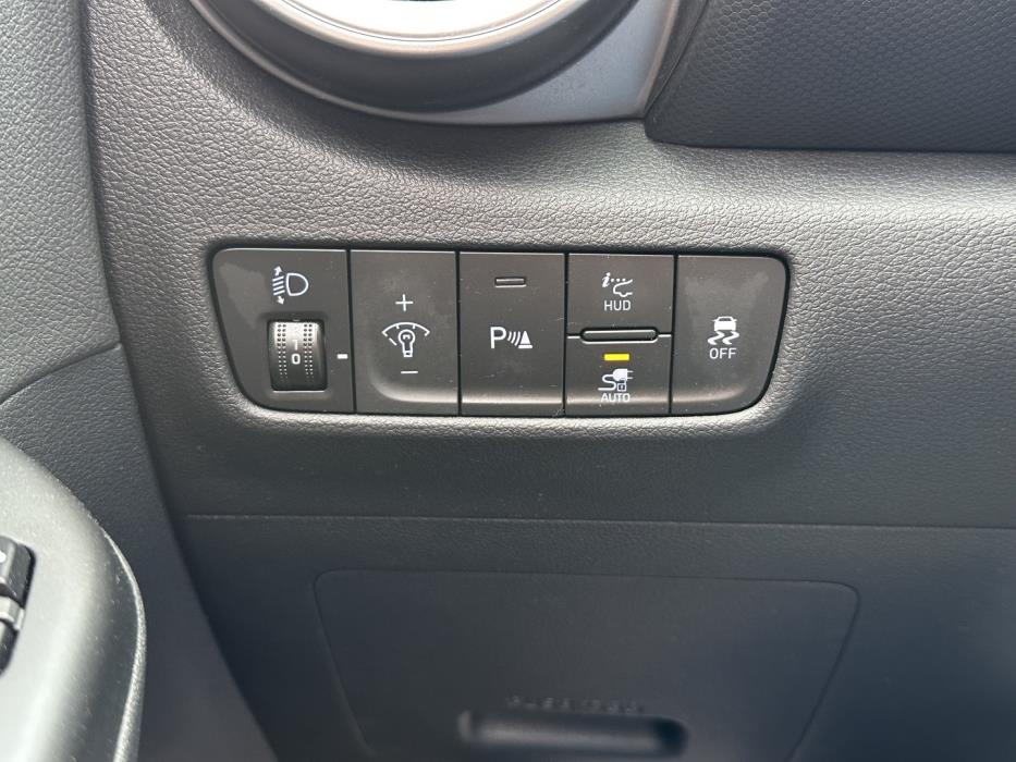 HYUNDAI KONA 2023
