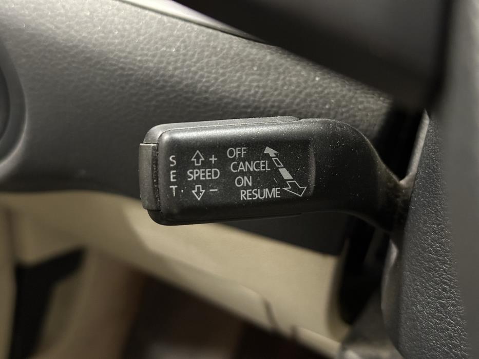 VOLKSWAGEN Sharan 2015