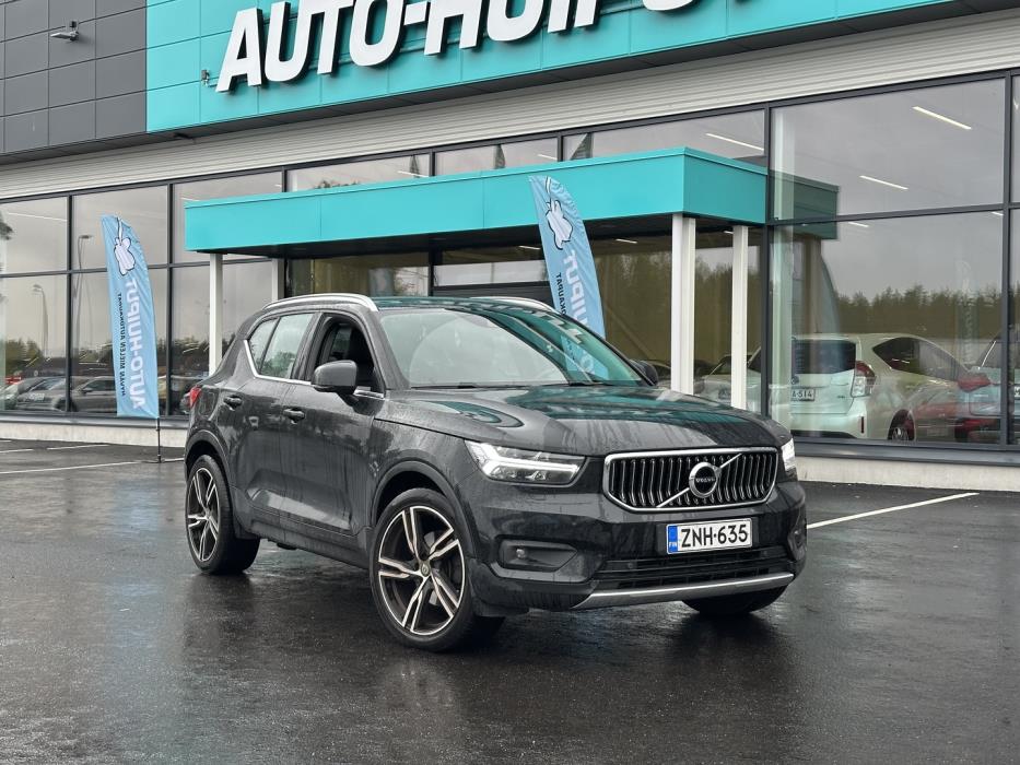 VOLVO XC40 2020