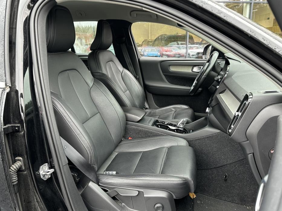 VOLVO XC40 2020