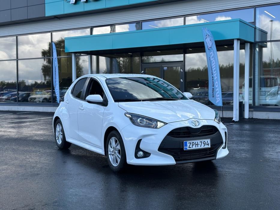 TOYOTA Yaris 2021