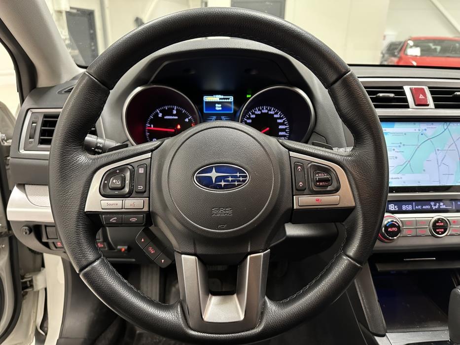 SUBARU OUTBACK 2016