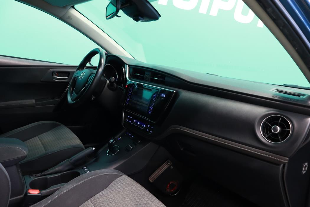 TOYOTA Auris 2019