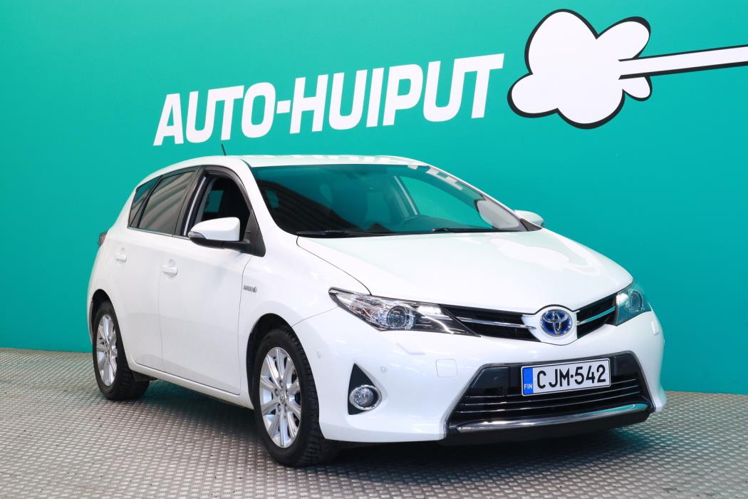 TOYOTA Auris 2014