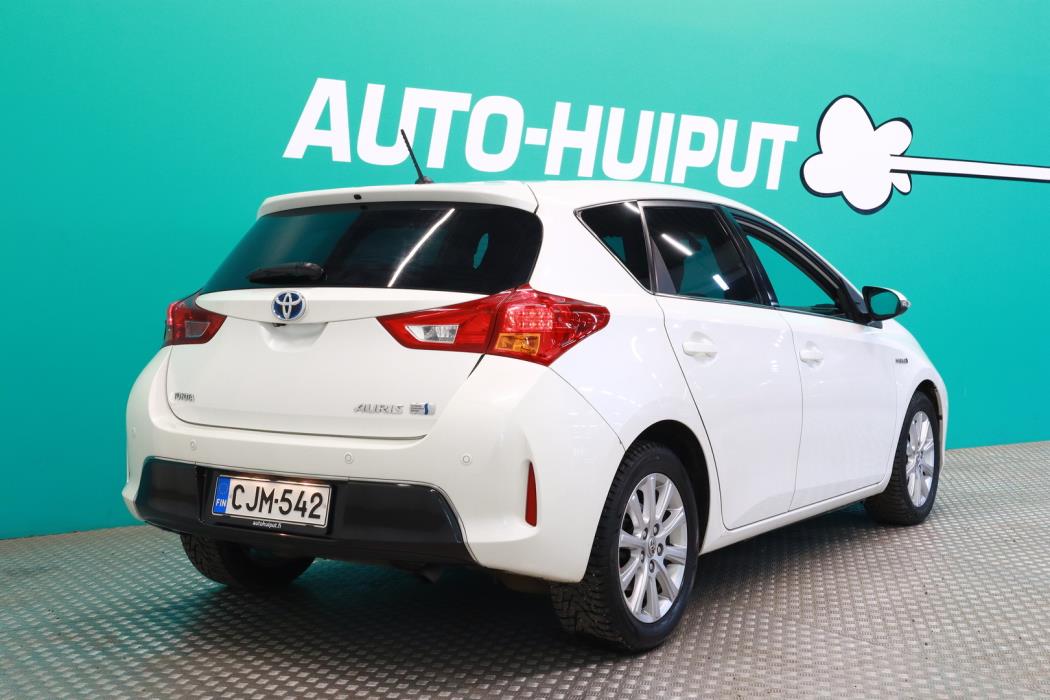 TOYOTA Auris 2014