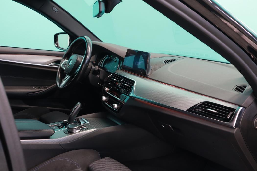 BMW 520 2019