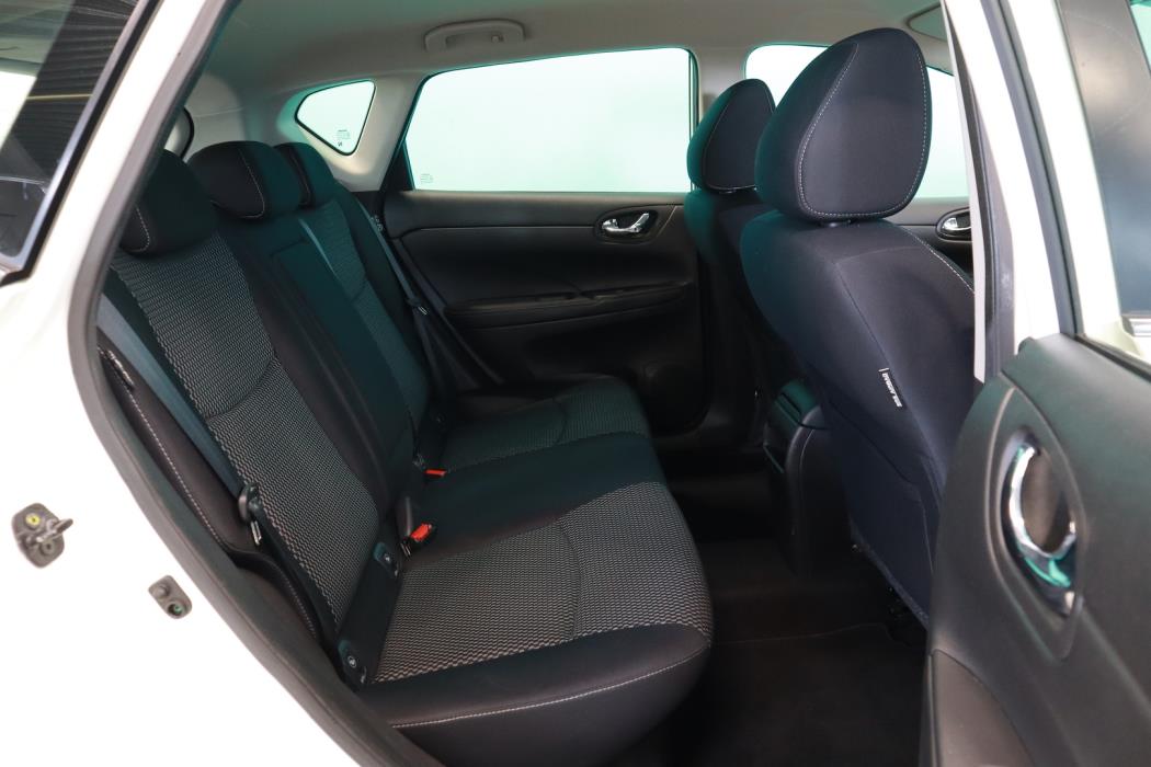 NISSAN Pulsar 2015
