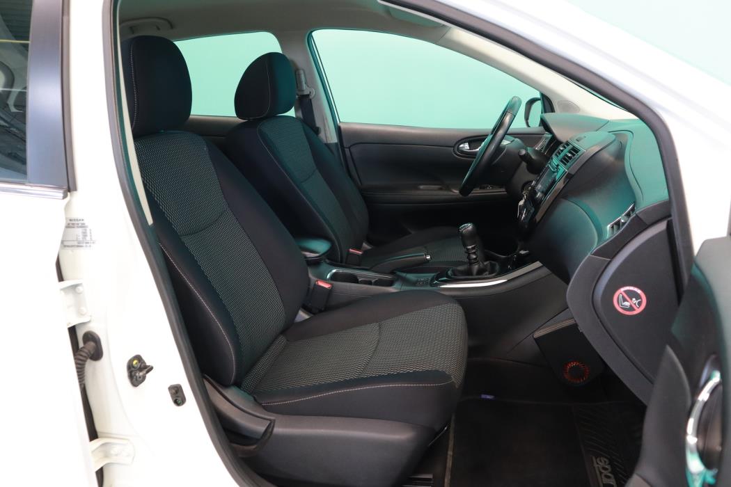 NISSAN Pulsar 2015