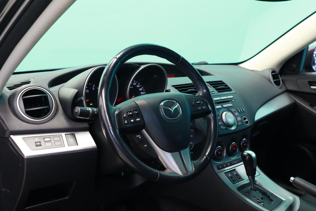 MAZDA 3 2009