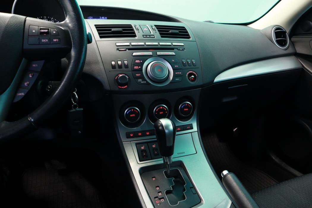 MAZDA 3 2009