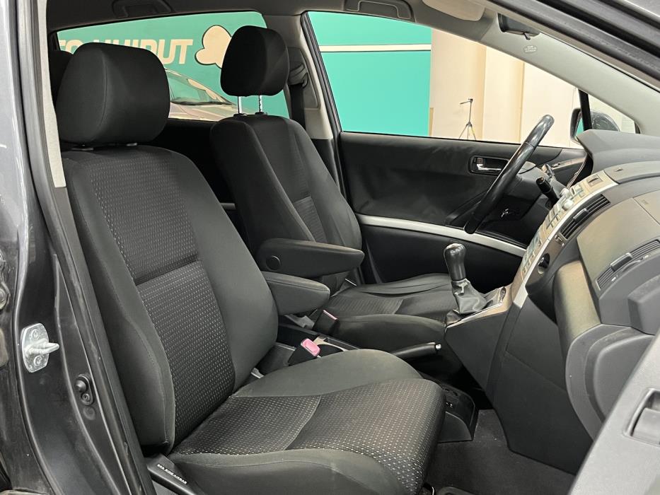 TOYOTA Corolla Verso 2008