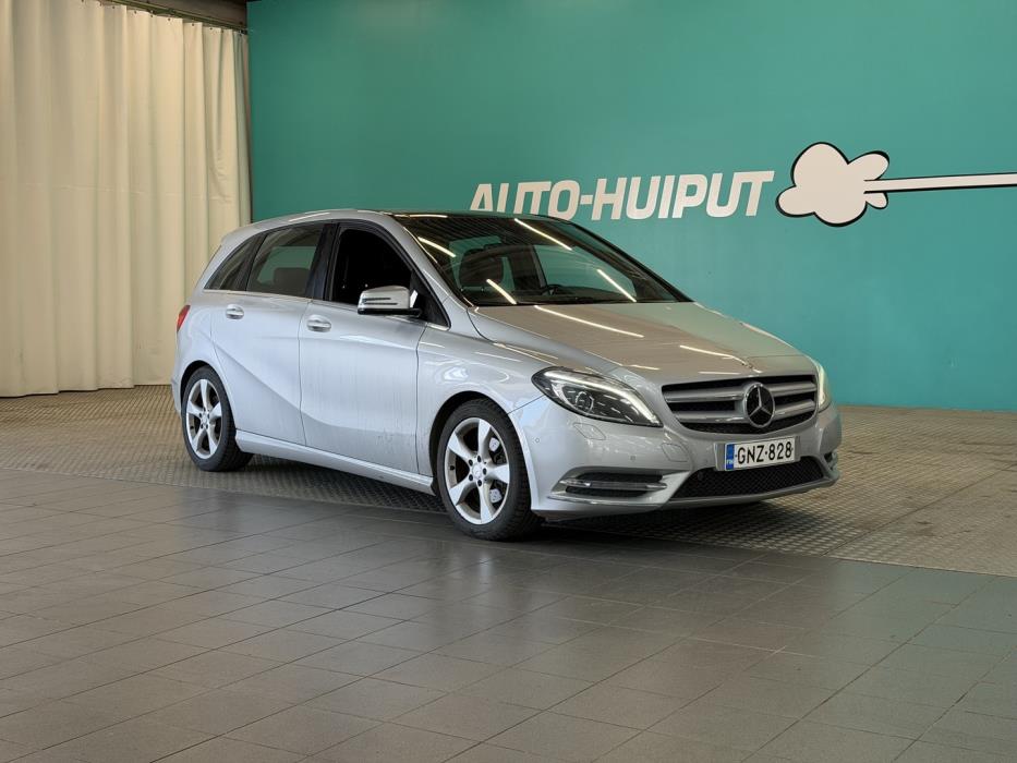 MERCEDES-BENZ B 2013