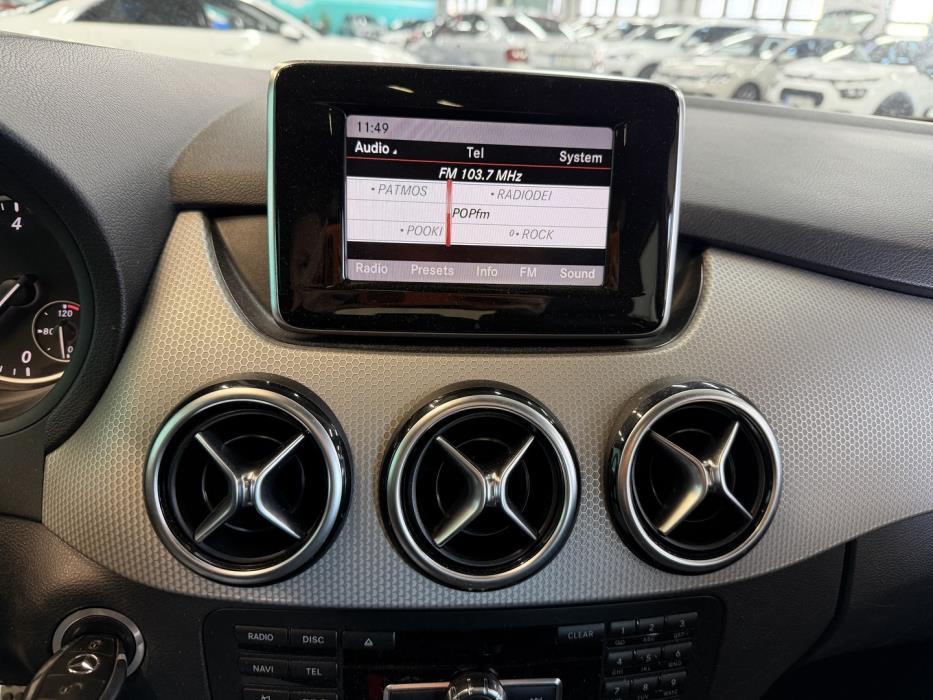 MERCEDES-BENZ B 2013
