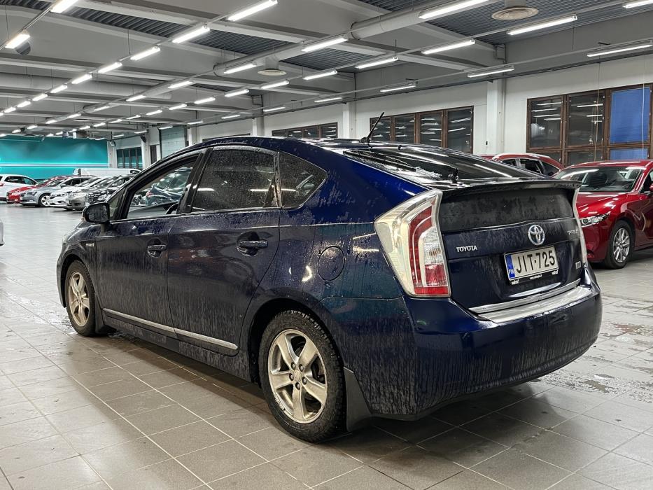 TOYOTA Prius 2012