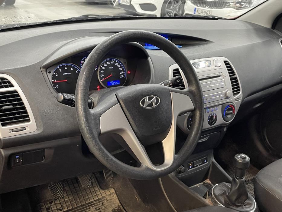 HYUNDAI i20 2011